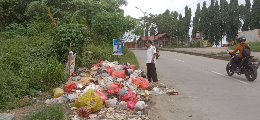 Monitoring pelaporan sampah Jl Ampera Teluk Bajau