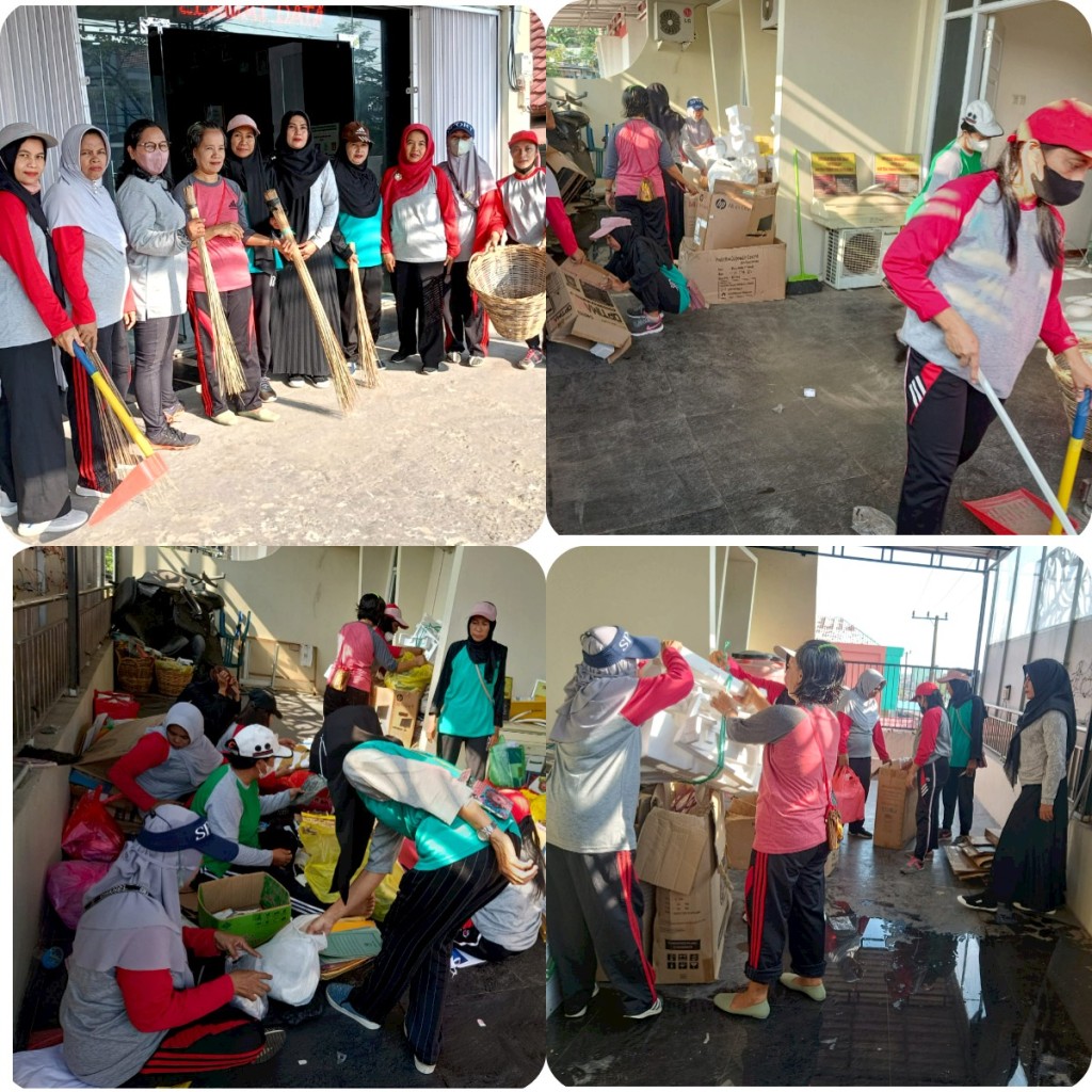 Giat Jum'at bersih dilingkungan Kanton Kelurahan Mangkupalas
