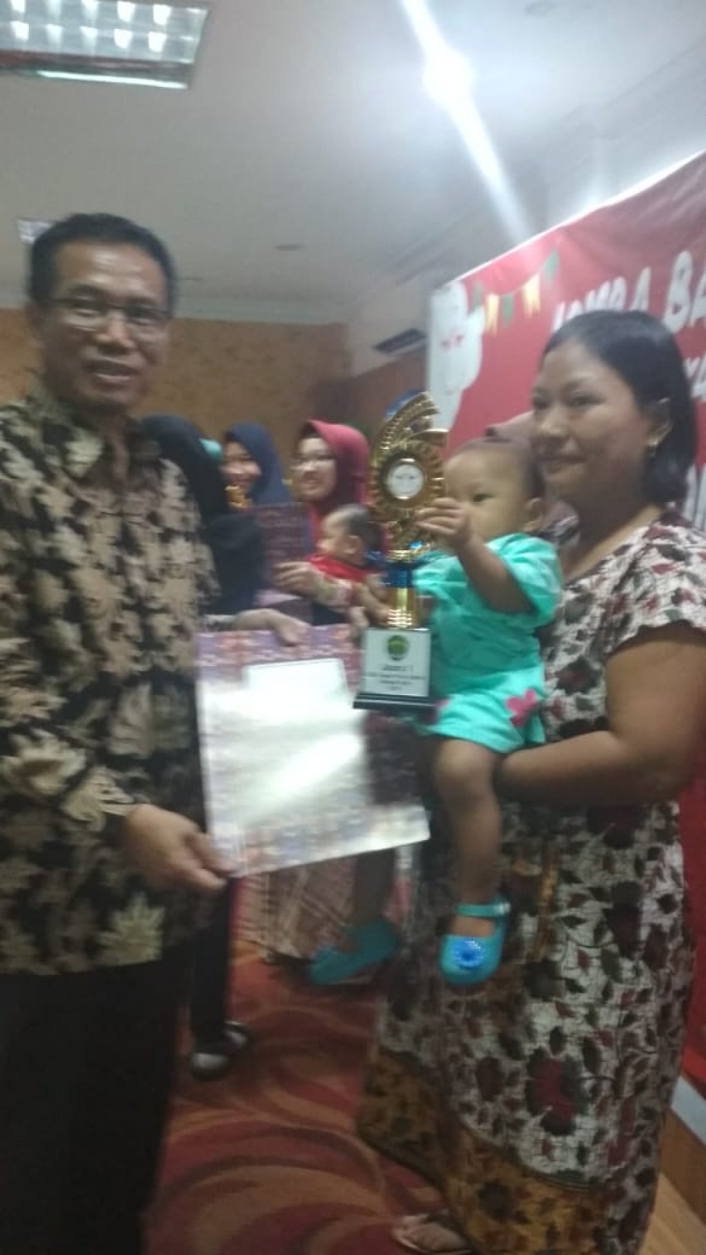Ghevira dari posyandu Tunas Harapan meraih juara I pada Ajang LBSI tk propinsi Kalimantan Timur