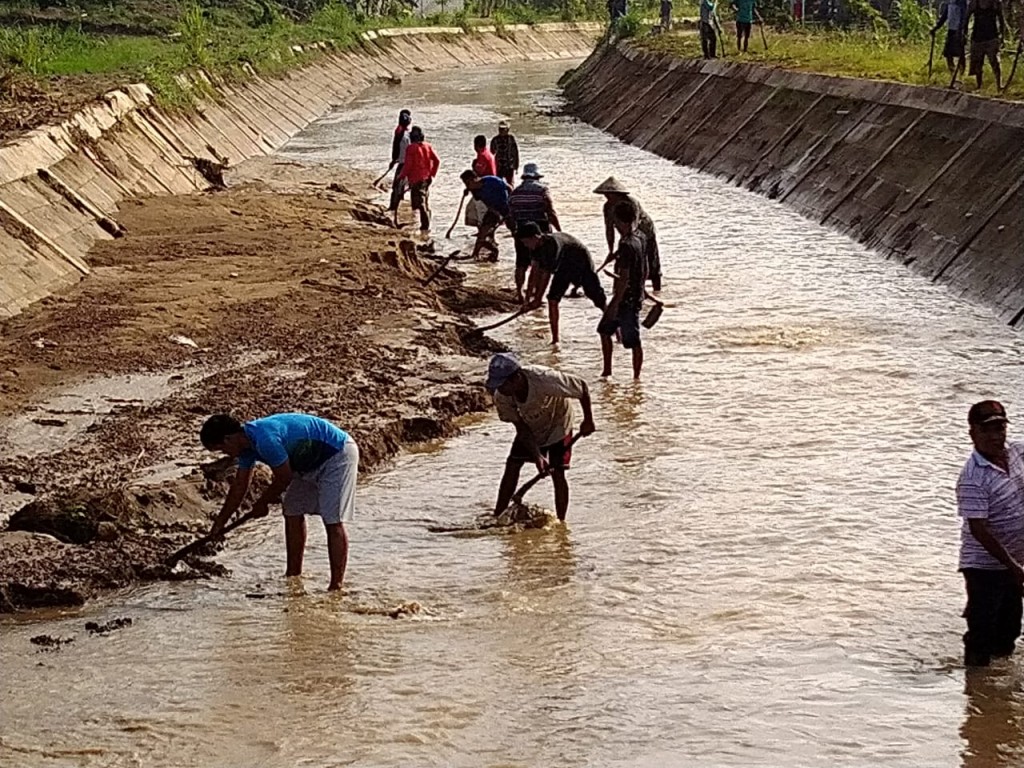 Gotong Royong Kelurahan Simpang Pasir
