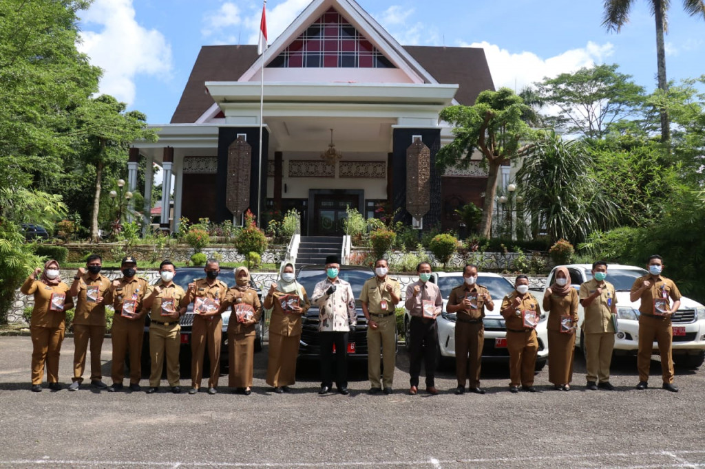 Senin 15 Februari 2021