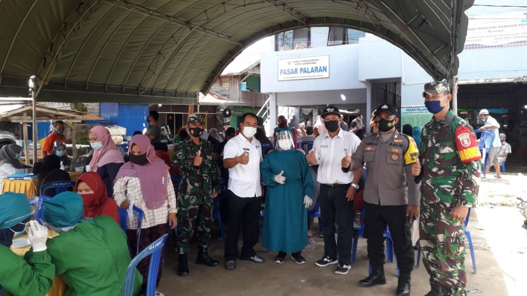 Rabu, 24 Maret 2021 Melakukan Pemantauan Vaksinasi Covid-19