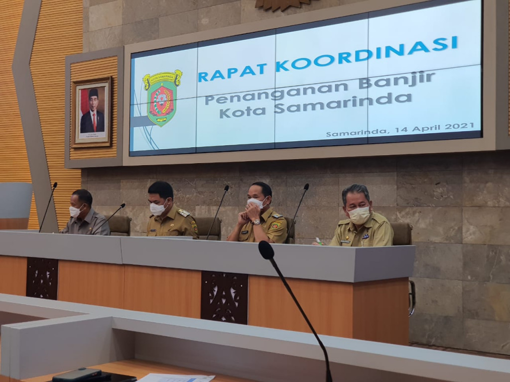 Rabu, 14 April 2021 Rapat Koordinasi Penanganan Banjir Kota Samarinda