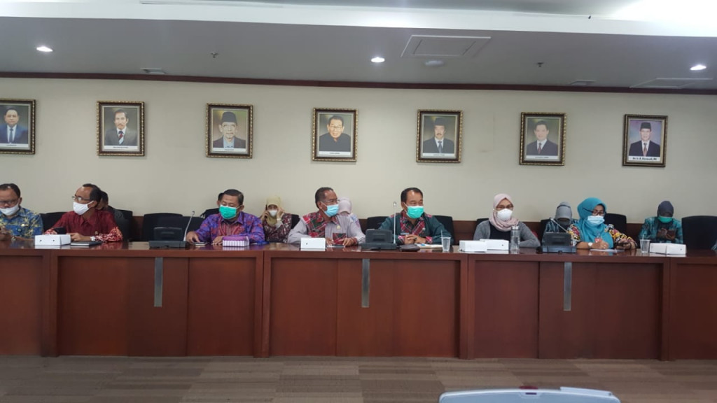 Rapat Persiapan Penilaian Penghargaan Tertinggi dari Pemerintah Kepada Pemda yang Berhasil Dalam Pengendalian Penduduk