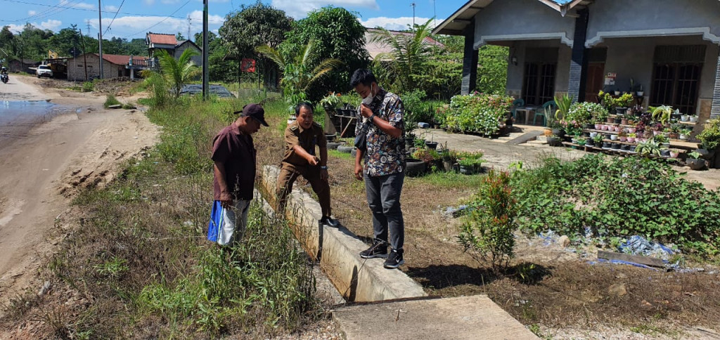 Monitoring Pengerjaan Pembuatan Drainase dan Rencana Pengecoran Jl Ampera