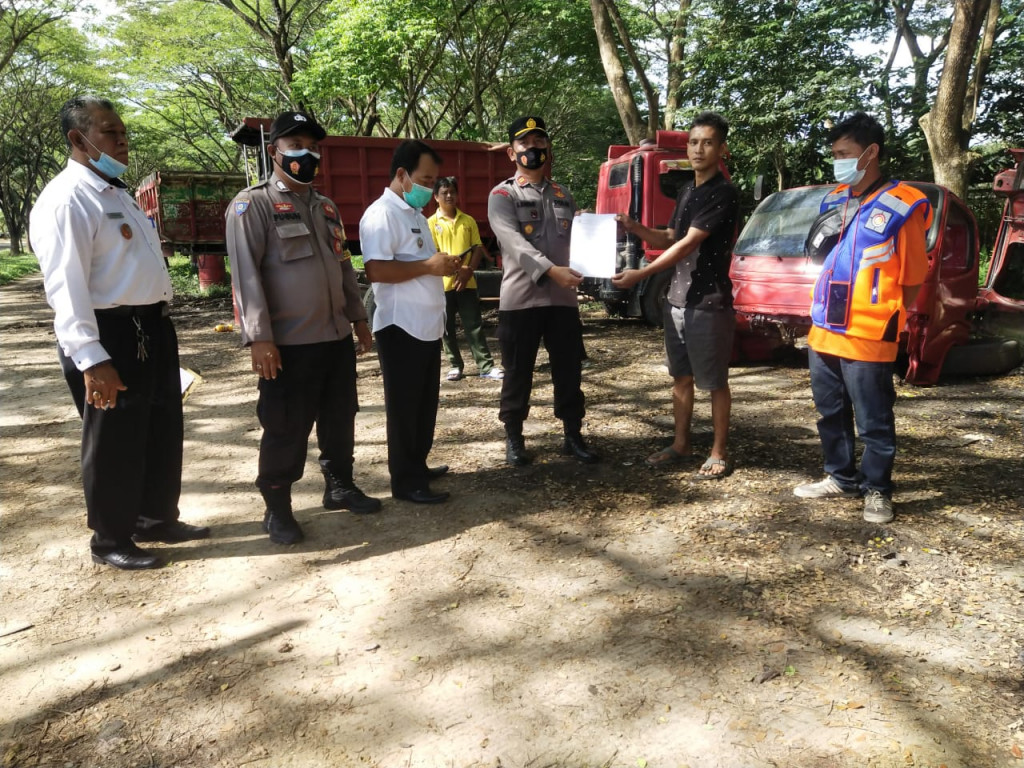 Menyampaikan Edaran Camat Palaran  Tentang  Larangan  Parkir di Bahu Jalan di Wilayah Kecamatan Palaran