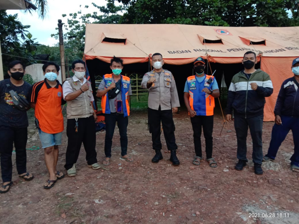 Pendirian Tenda Posko  Penyekatan di Mahkota 2 Palaran