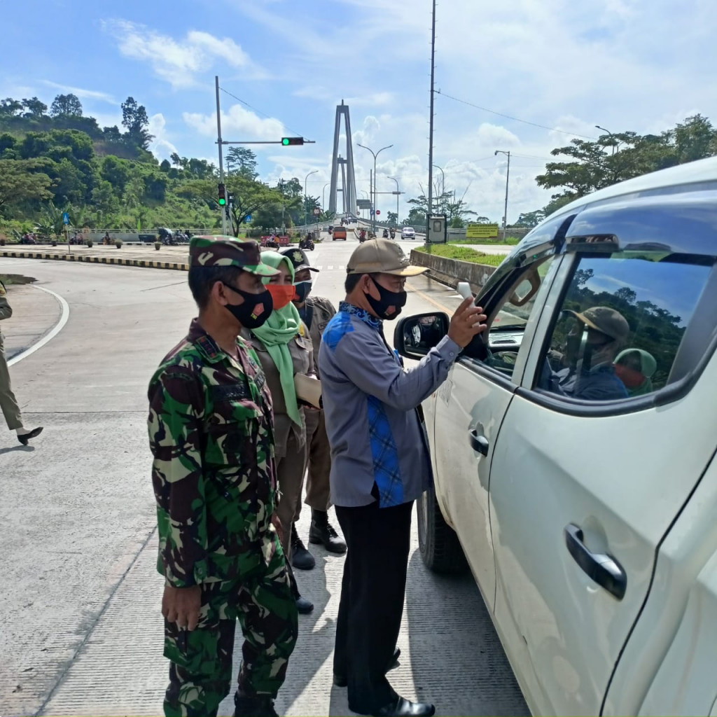 Pelaksanaan Kegiatan di Pos Penyekatan Mahkota 2 Palaran
