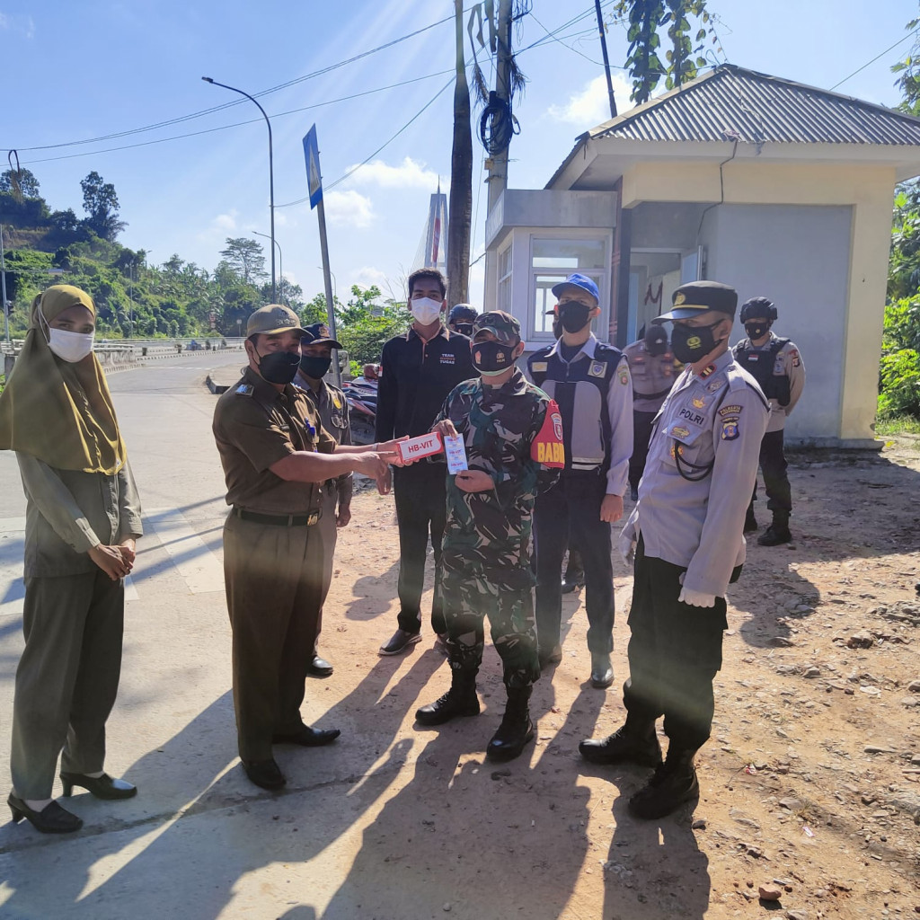 Giat Pagi di Pos Penyekatan PPKM Jembatan Achmad Amins
