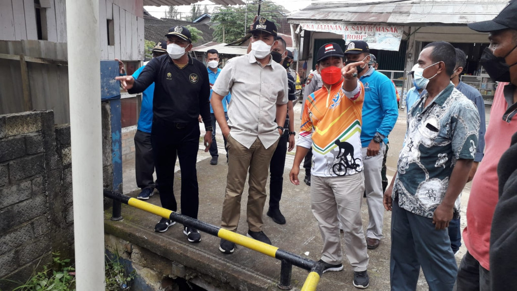 Gotong Royong Normalisasi Sungai dan Mendampingi Walikota Samarinda