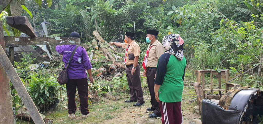 Peninjauan Lokasi Tanah Bergeser