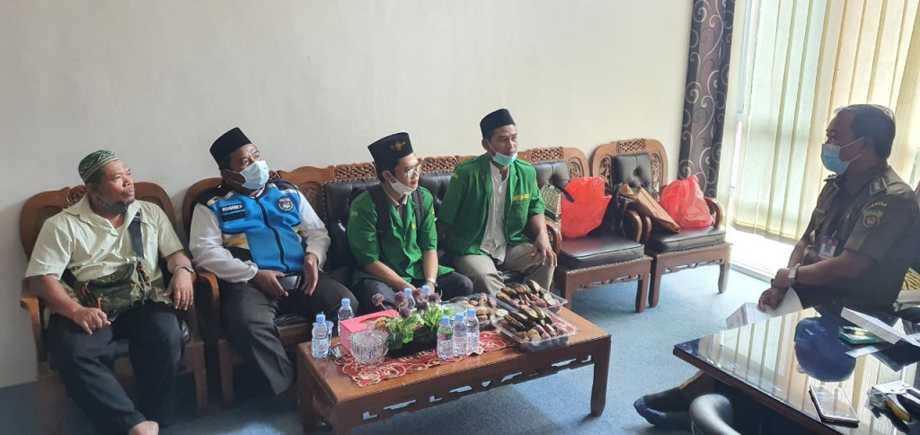 Rapat Serta Menerima Kunjungan PAC GP Anshor