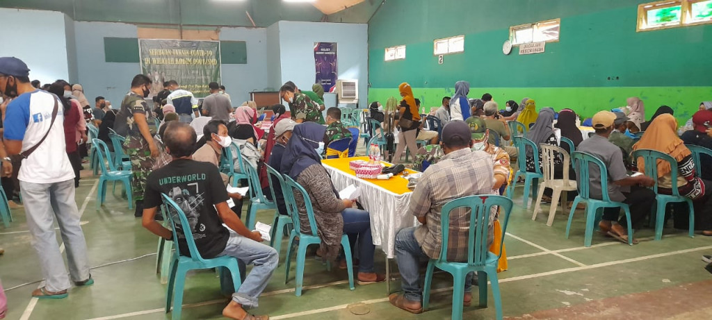 Vaksinasi Tahap 1 dan 2 di Gedung Serbaguna Kelurahan Rawa Makmur