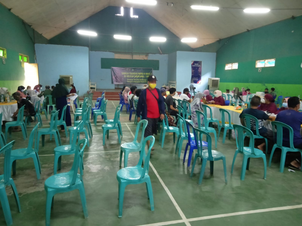 Giat Vaksinasi Massal di Gedung Balai Desa Kelurahan Rawa Makmur