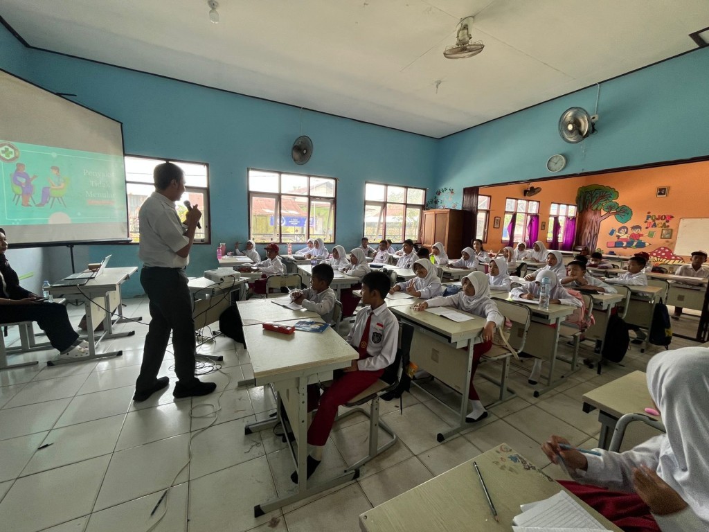 Pelatihan Dokter Kecil di SDN 019 Palaran