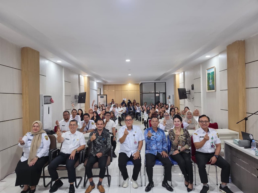 Menerima Kunjungan Kaji Tiru Dinas Kesehatan dan Puskesmas Kabupaten Kutai Barat