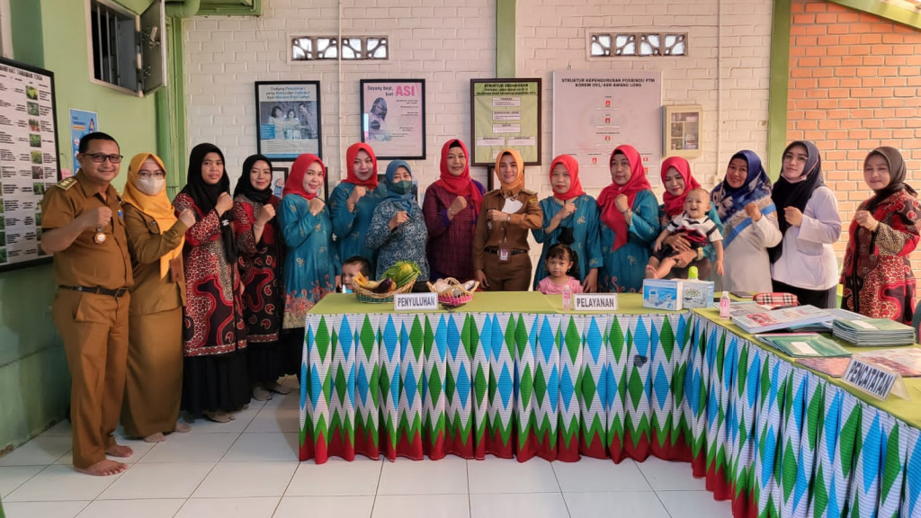 Menerima Tim Penilai dan Verifikasi Lapangan Lomba POSYANDU Tingkat Kota Samarinda di Posyandu Menur 49 Kelurahan Bugis Kecamatan Samarinda Kota