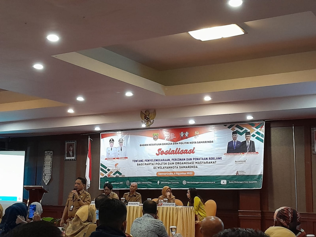SOSIALISASI TENTANG PENYELENGGARAAN PERIZINAN DAN PENATAAN REKLAME