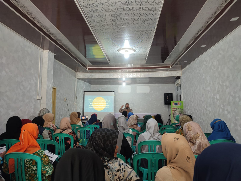 Kader KB Kelurahan Pasar Pagi Menghadiri Acara Pembinaan Pengelola (Pengurus) Kelompok Kegiatan UPPKKA