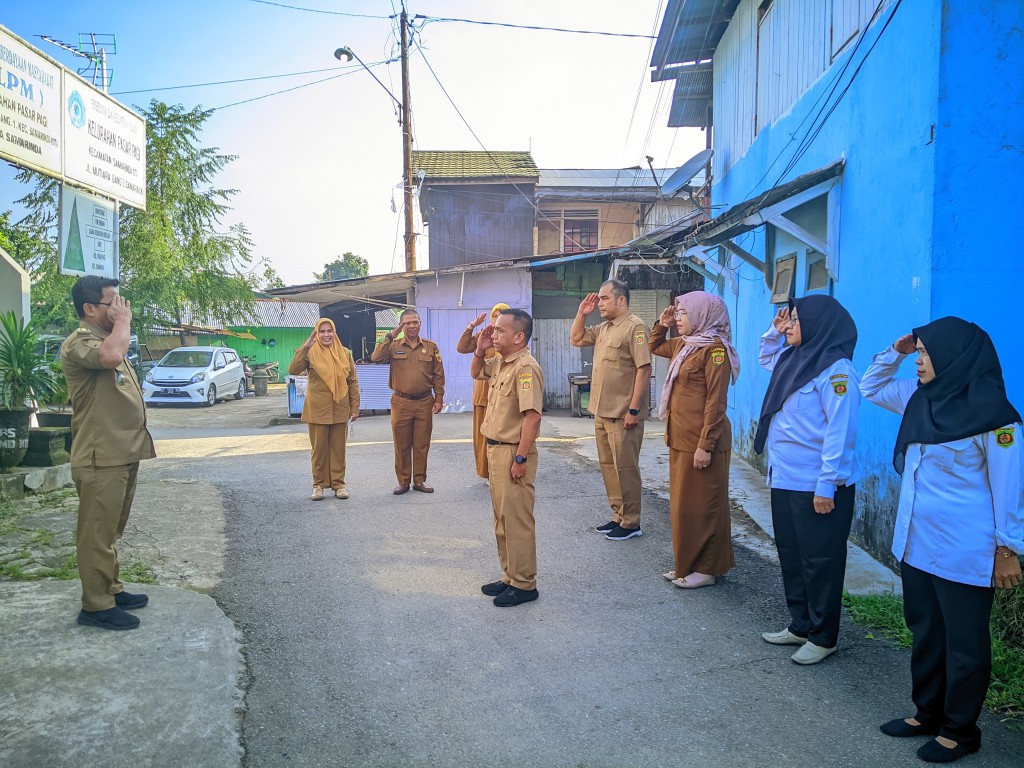 Upacara Rutin Senin