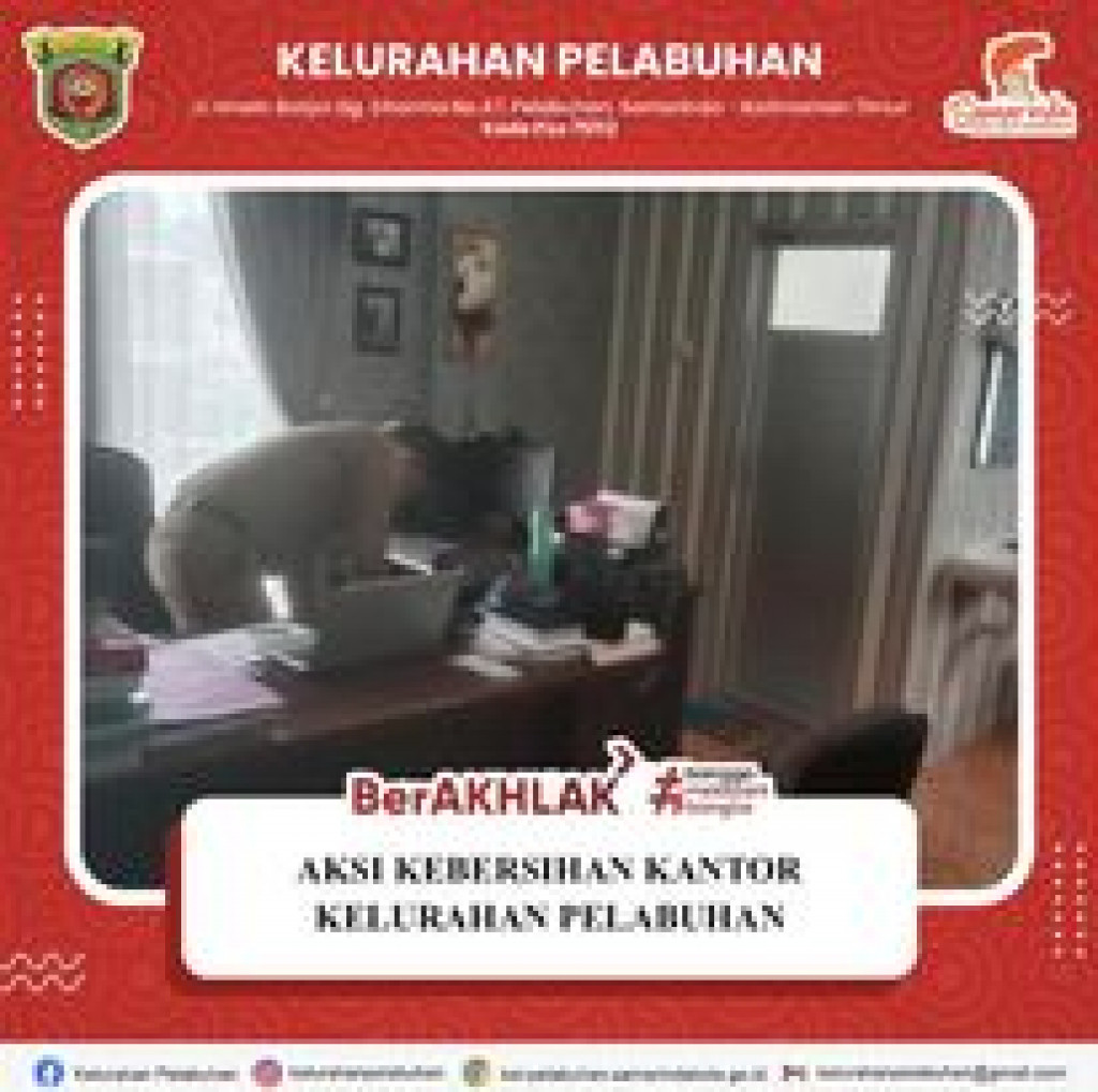 Aksi 30 menit kebersihan kantor Kelurahan Pelabuhan
