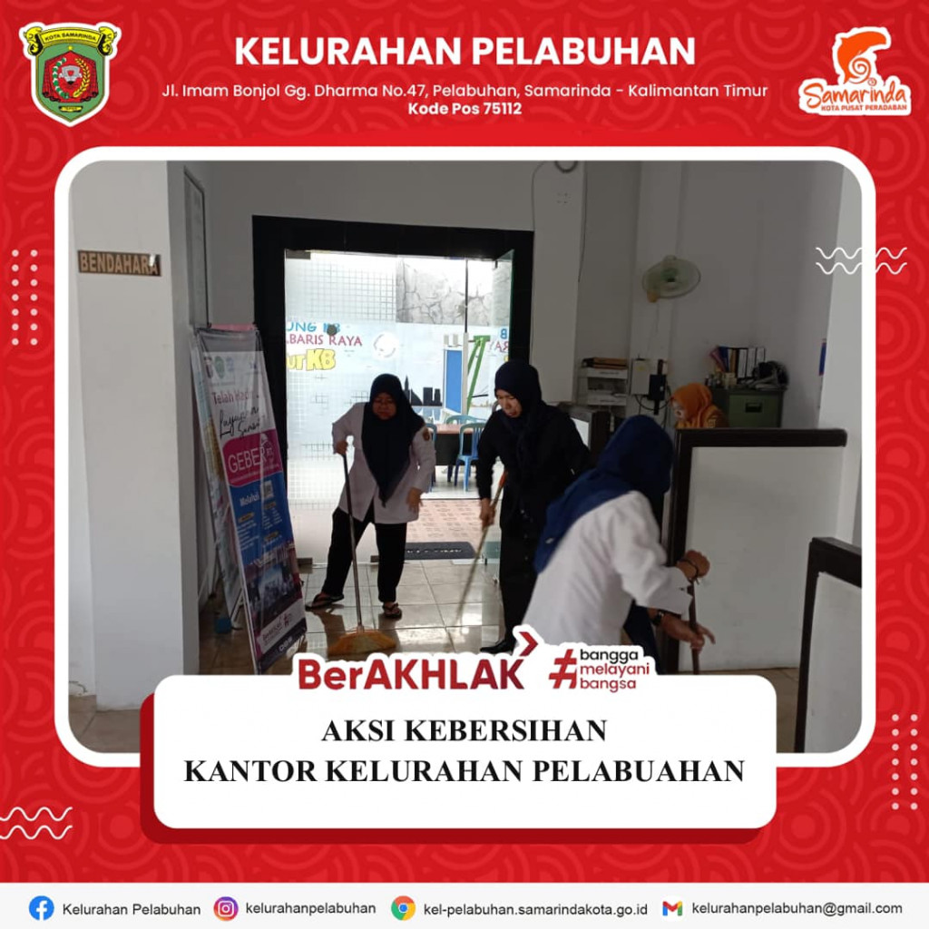 Aksi kebersihan Kantor Kelurahan Pelabuhan