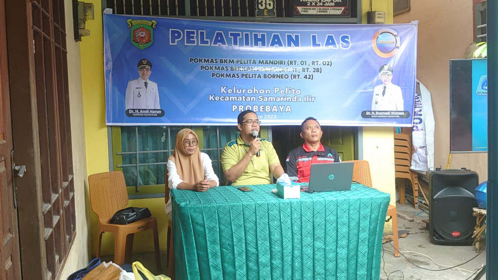 Pembukaan Pelatihan Las pokmas BKM mandiri (1 & 2), pokmas berkah pelita (11 & 28), dan pokmas Borneo (42)