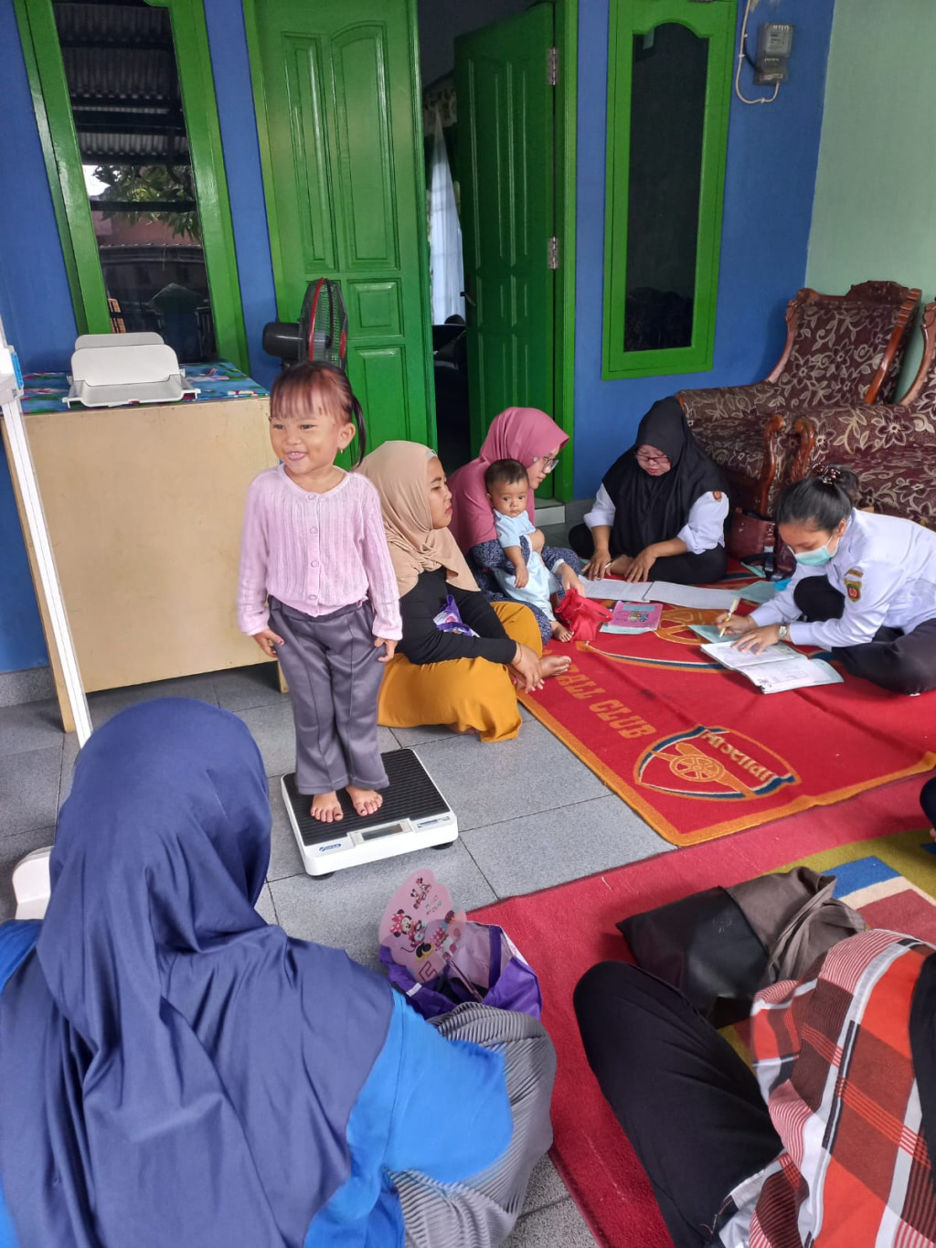 Kegiatan Posyandu Pelangi di kelurahan Pelita