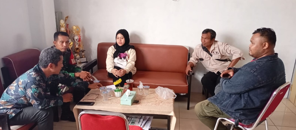 mediasi laporan warga di RT 09 terkait masalah ijasah di tahan di tempat kerja yg lama