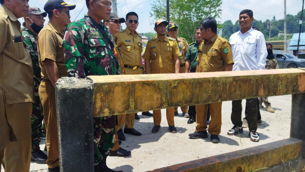 Kunjungan Walikota Samarinda memantau paret jepang di Sepanjang Jalan KH. Harun Nafsi