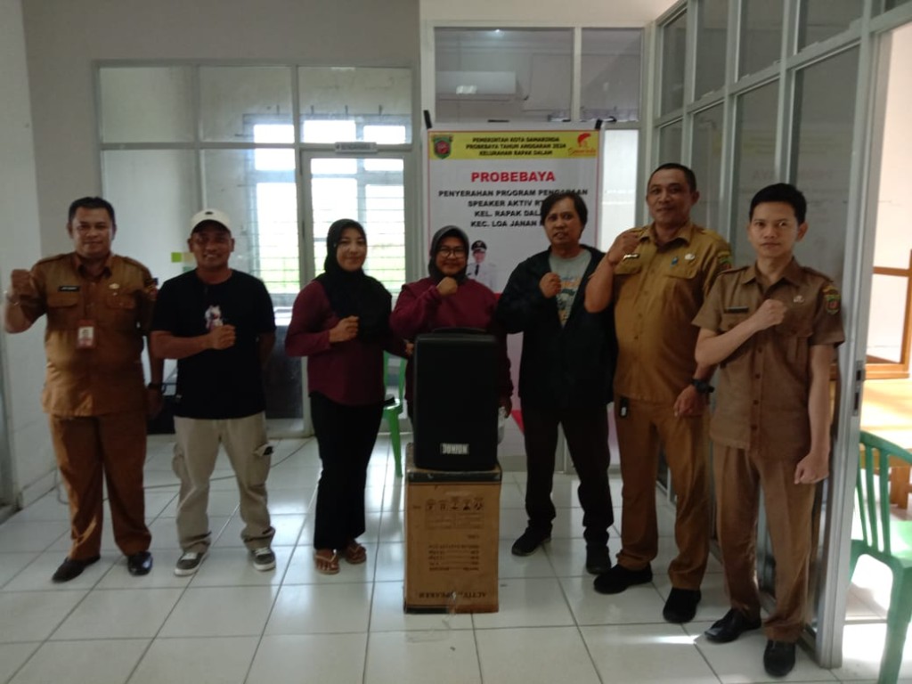 Penyerahan Sound System dalam Program PROBEBAYA di RT.28 Kelurahan Rapak Dalam
