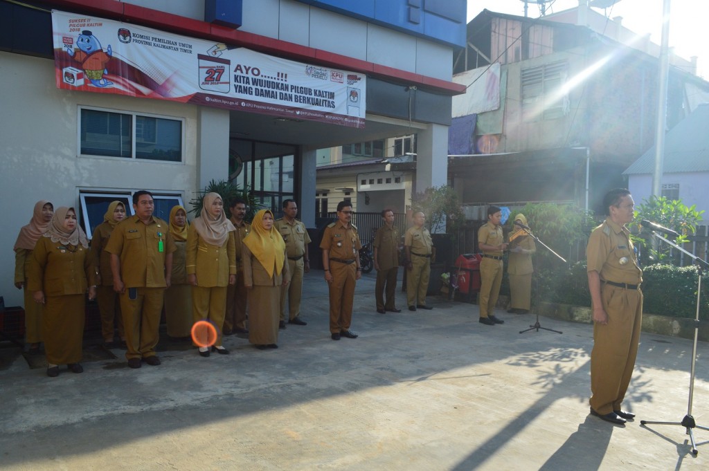Apel Pagi Bersama Di Halaman Kantor Kecamatan Samarinda Ilir