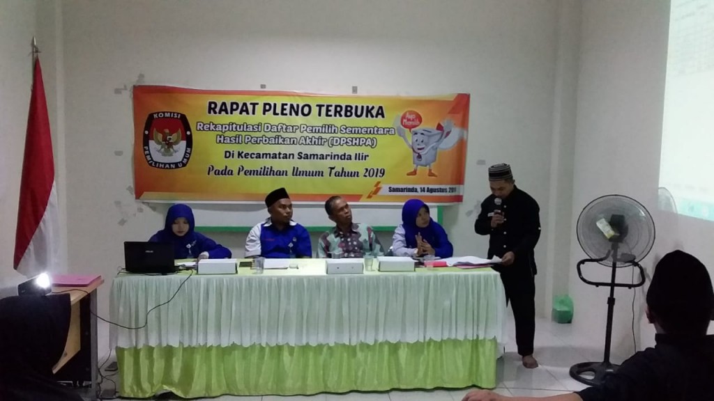 RAPAT PLENO TERBUKA DI KECAMATAN SAMARINDA ILIR