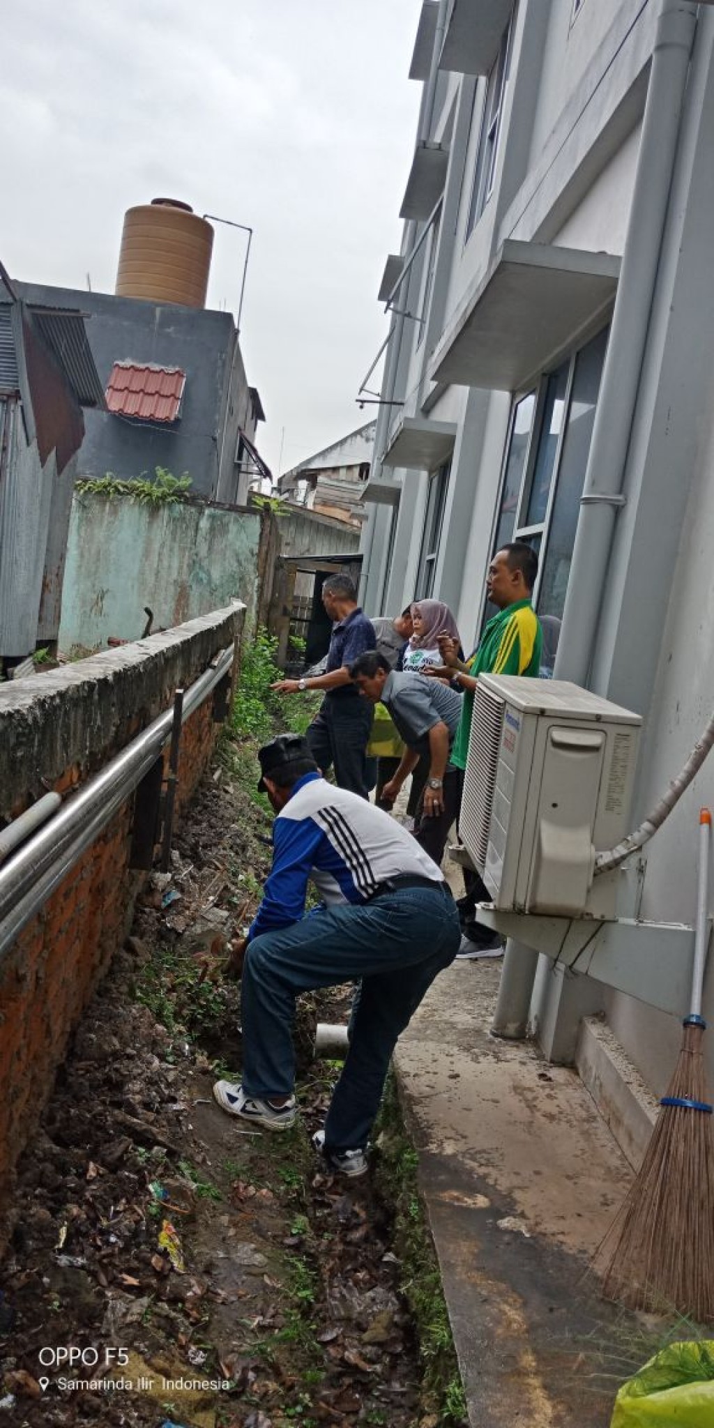 Kegiatan Kerja Bakti, Senam Pagi dan Lomba di Kantor Camat Samarinda Ilir