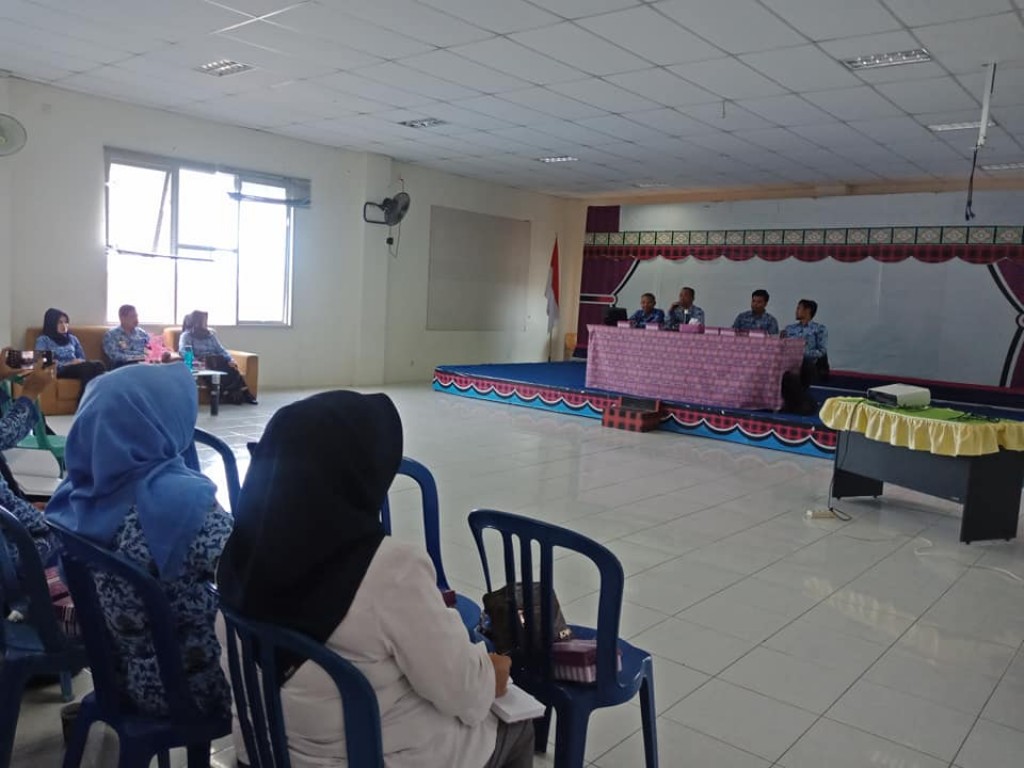 PEMBINAAN ADMINISTRASI KEPEGAWAIAN DI LINGKUNGAN KECAMATAN SAMARINDA ILIR