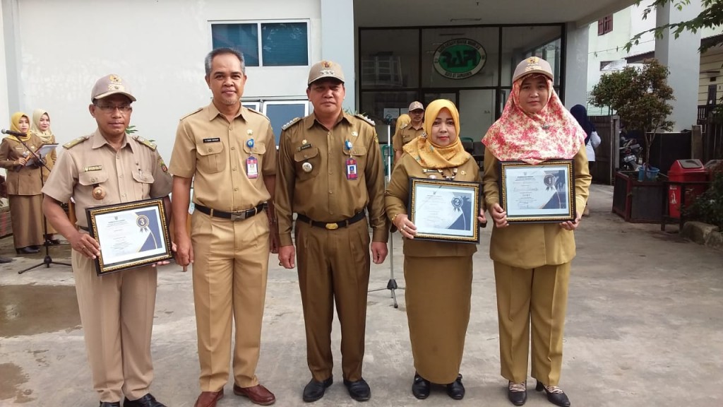 Apel Pagi, Penandatanganan Komitmen Kepatuhan, Penyerahan Hasil Penilaian Mandiri Kinerja Pelayanan Publik Kelurahan, Serta Penyerahan Piagam Lomba Kelurahan Tingkat Kecamatan Samarinda Ilir