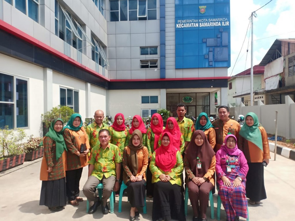 KECAMATAN SAMARINDA ILIR MENERIMA KUNJUNGAN STUDY BANDING DARI KECAMATAN TANJUNG REDEB