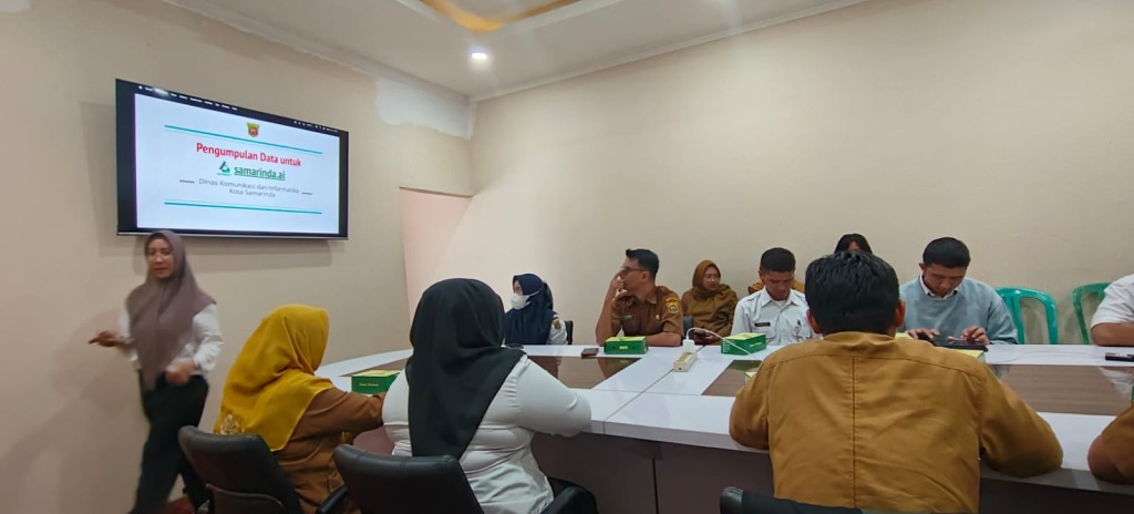 Diskominfo Gelar Pengumpulan Data untuk Samarinda.AI, Libatkan Staf Kecamatan Samarinda Ilir
