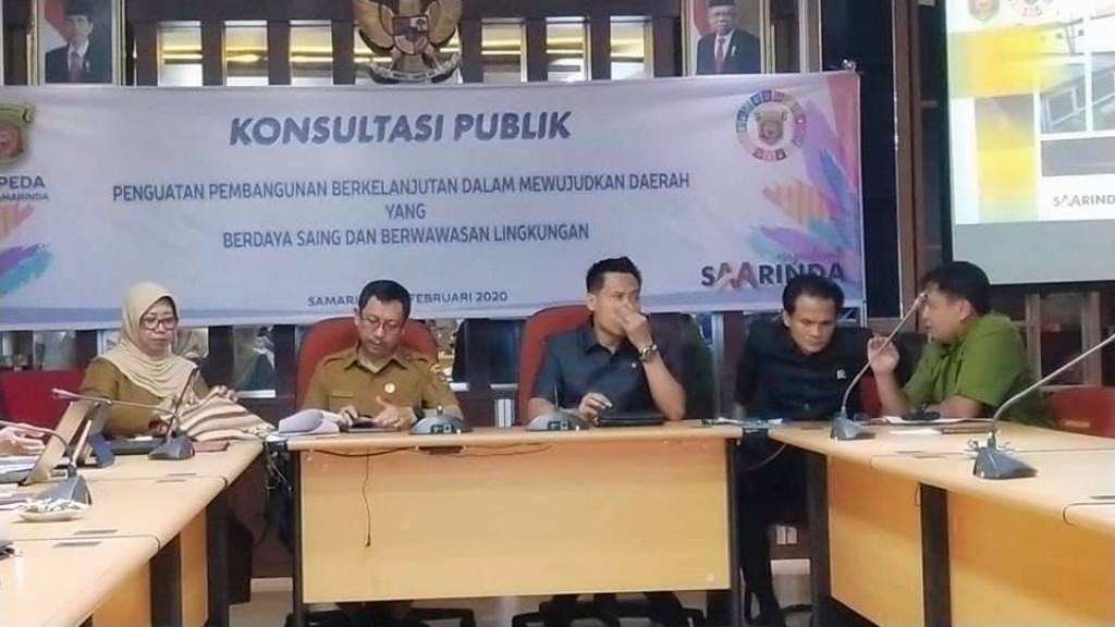 Konsultasi Publik penguatan pembangunan berkelanjutan yang berdaya saing dan berwawasan lingkungan