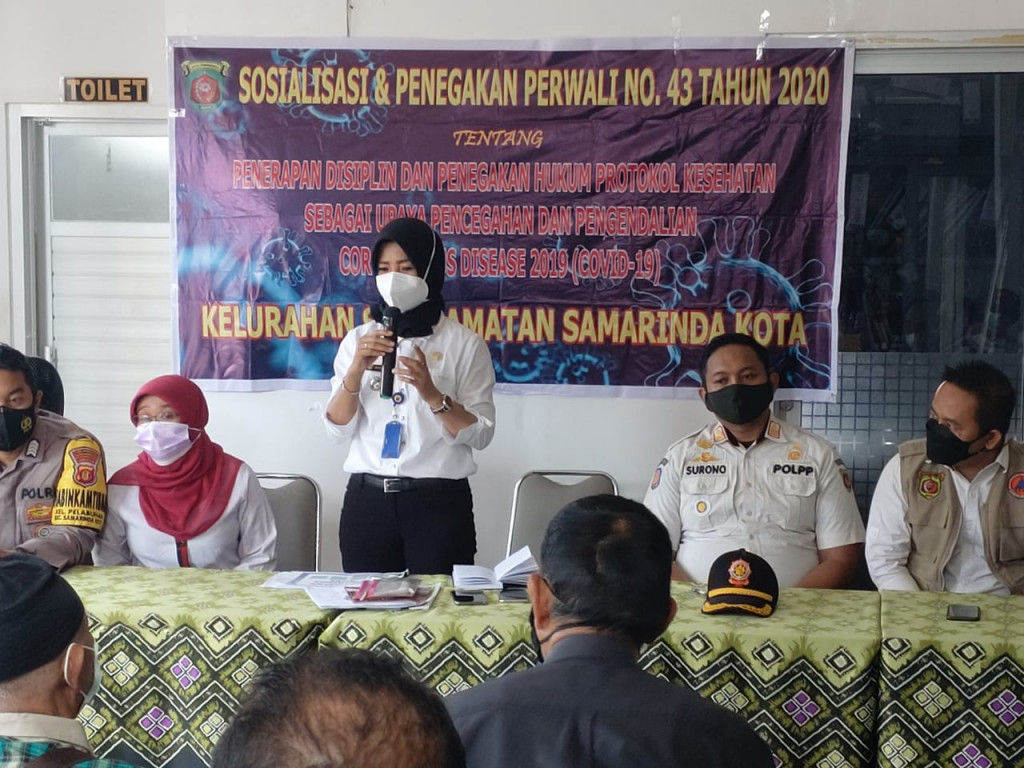 Sosialisasi dan Penegakan Perwali No. 43 Tahun 2021 di Kel. Pelabuhan