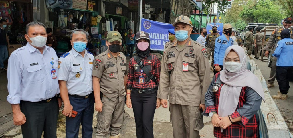 Penertiban PKL dikawasan Pasar pagi dan sepanjang jln. Muso Salim