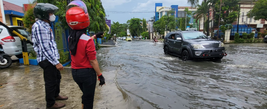 Monitoring titik² terdampak ROB dan akibat hujan