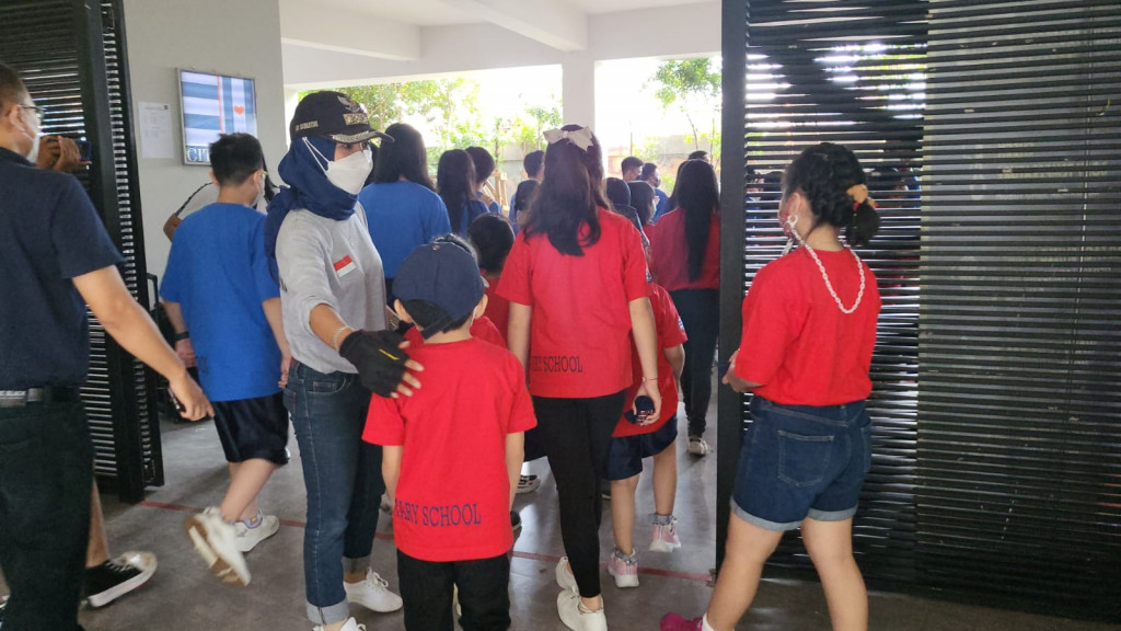 Simulasi Menghadapi Kebakaran Sekolah Cita Hati