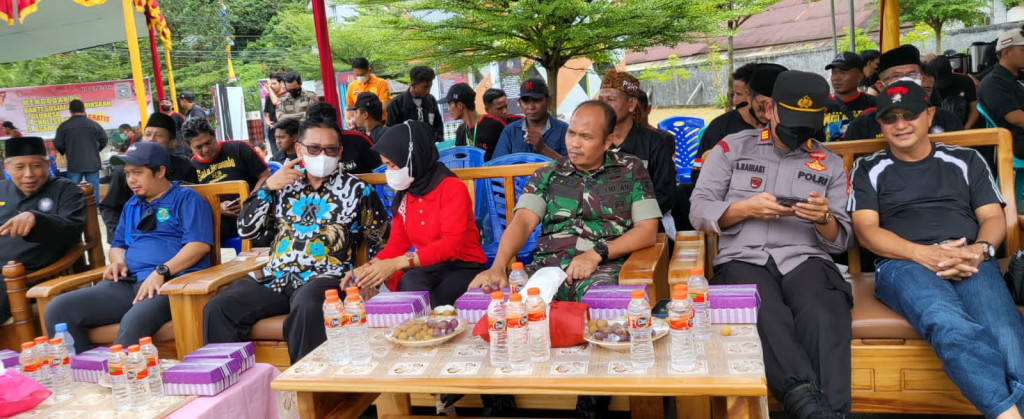 Menghadiri Acara Bakti Sosial PSHT Kalimantan Timur