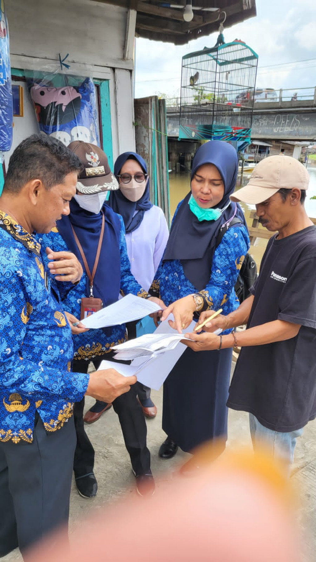 Sosialisasi dan Data Ulang Warga Terkait Relokasi Rumah Bantaran Karang Mumus
