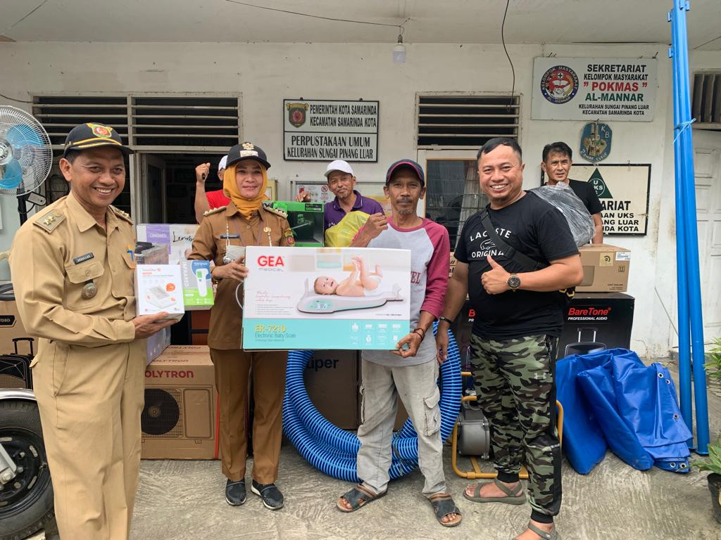 Penyerahan Sarana Prasarana Pendukung Kegiatan Pemberdayaan Masyarakan, Sosial Budaya  dan Kesehatan Kepada Pokmas Tanjung