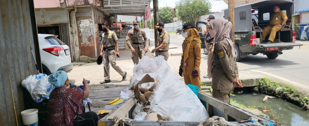 Monitoring Bangunan Yang Sedang Dibangun, Tumpukan Barang Pemulung dan Warung Makan Yang Buka Tidak Sesuai Perwali Bulan Ramadhan