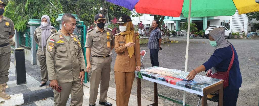 Menegur Penukaran Uang dan Monitoring Gepeng, Anjal serta ODGJ