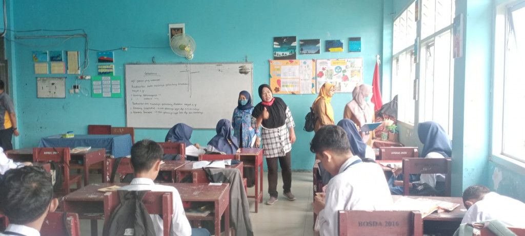 Pembinaan UKS di SMP 37 Samarinda