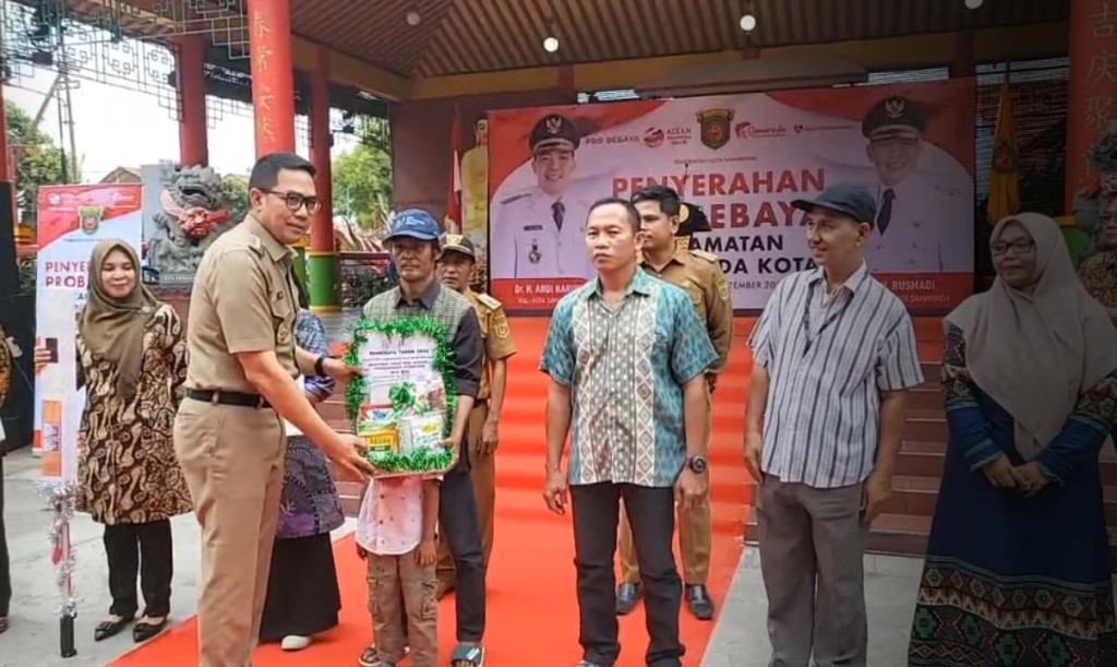 Penyerahan Simbolis Probebaya Tahun 2023 Oleh Walikota Samarinda